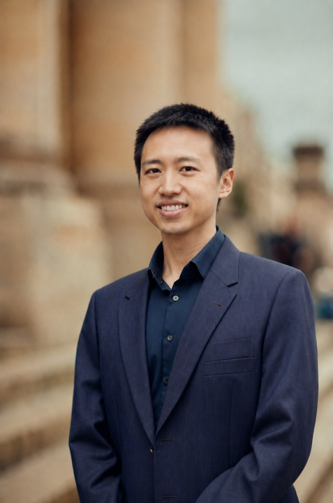 Yihong Zhou